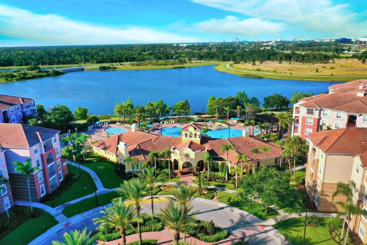 The Epic London Vista Cay Orlando Next To The Club Lejlighed Eksteriør billede